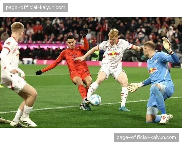 诺伊尔神扑后怒吼，力保拜仁客场对阵阿森纳的领先优势